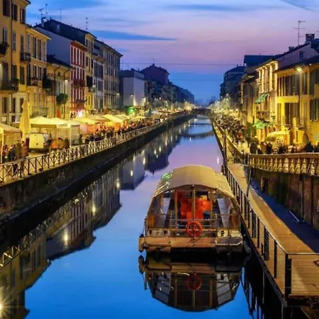 Apartman Luxury Loft Navigli, Duomo, Metro M2 A Due Passi Milánó